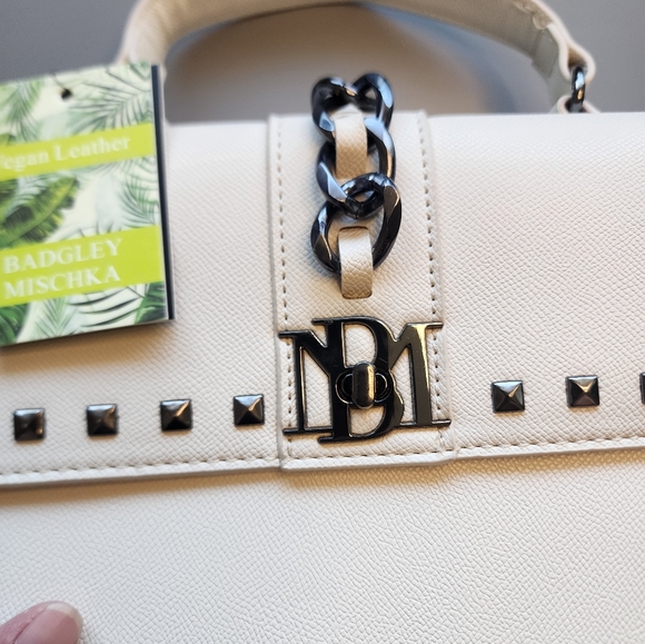 NWT Badgley Mischka Vegan Leather Crossbodt 3-way Handbag Crossbody Shoulder Bag - Picture 6 of 16